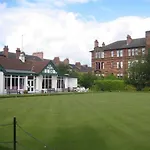 Elegant Victorian Apartment In Glasgow\'S West End